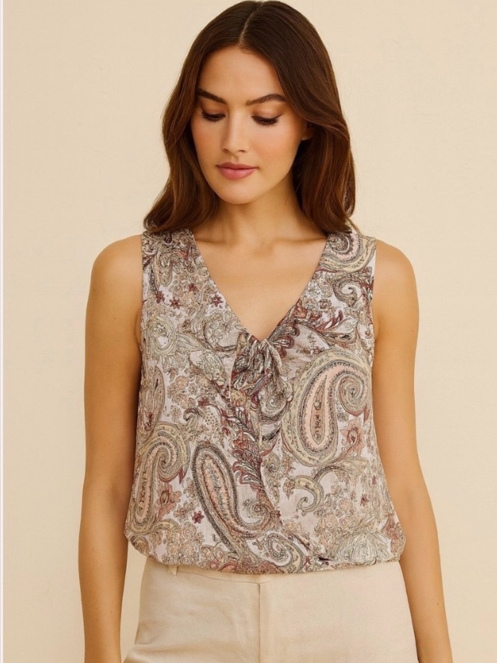 Like New White House Black Market Paisley Ruffle V-Neck Sleeveless Top